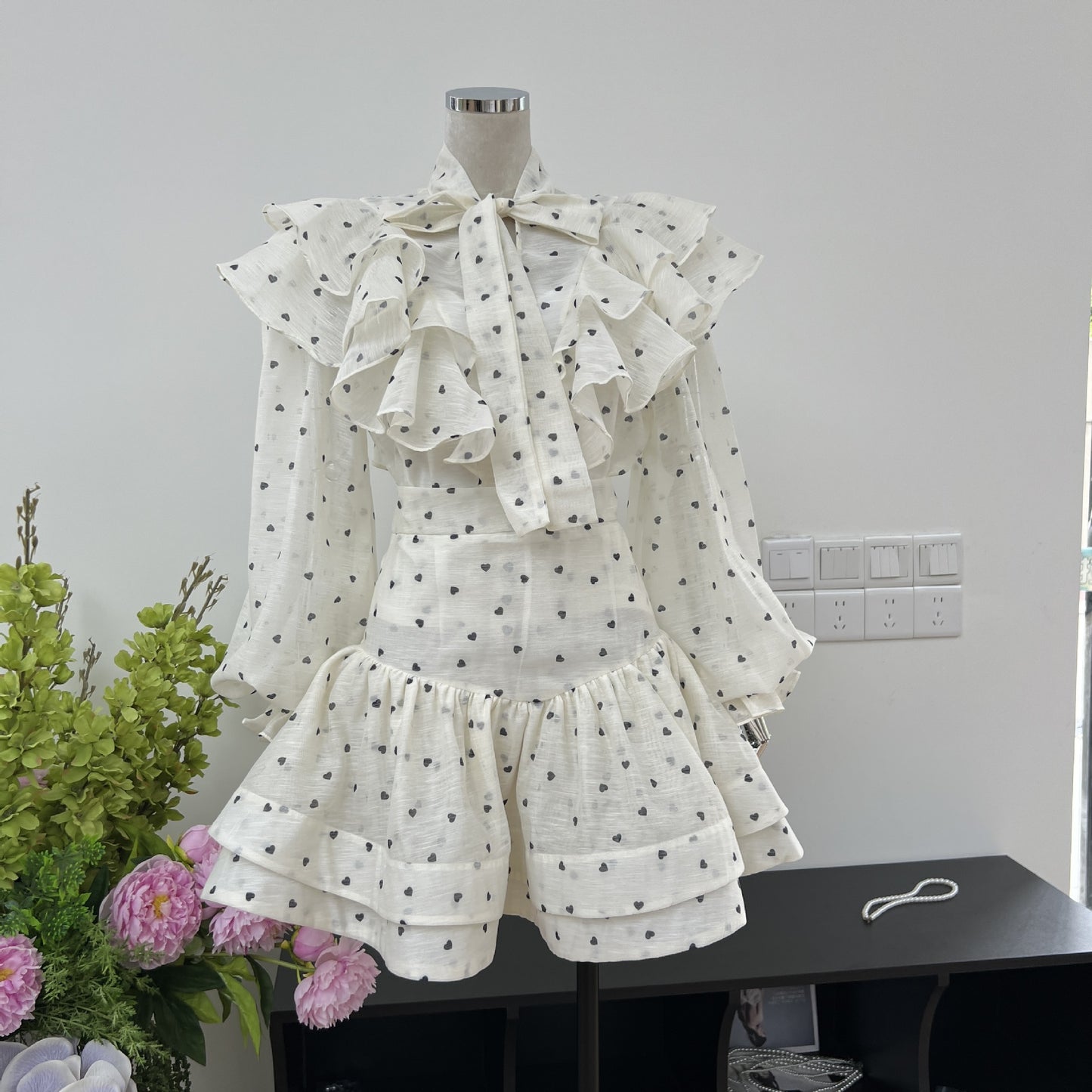 French ruffled bow heart-shaped printed shirt+high waisted short skirt set with a cold and luxurious feel