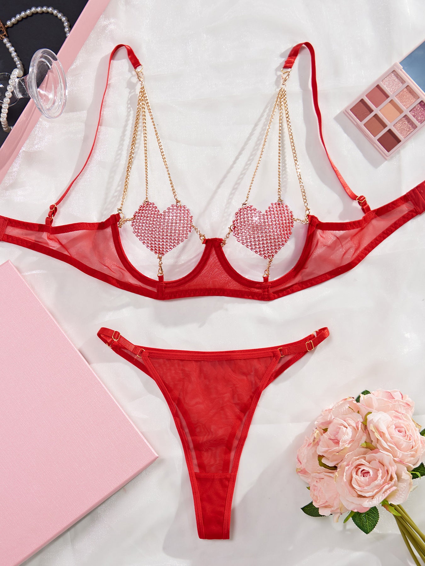 Sexy lingerie with exposed chest heart-shaped chain sexy perspective mesh five piece set for women